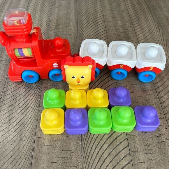 Easy as 1 2 3 CLASSIC Choo Choo Train 🚂 and Blocks Toy Set Tiger🐯& 9 blocks! - Picture 7 of 17